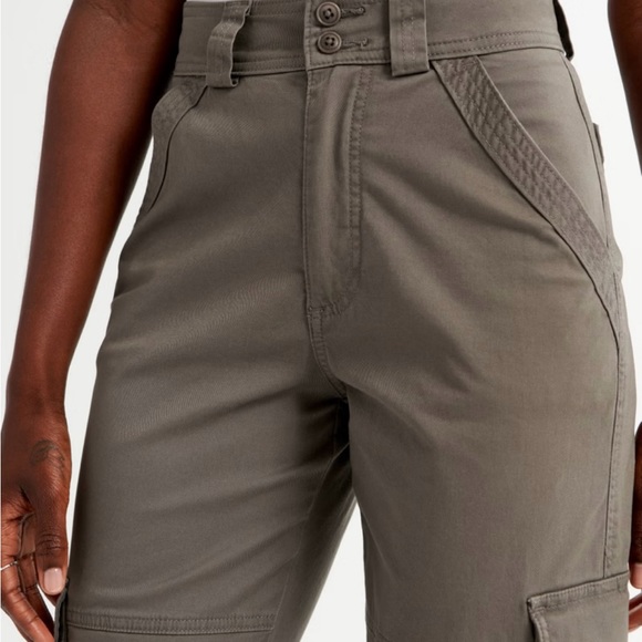 Abercrombie Women’s Relaxed Cargo Pants - Picture 3 of 10